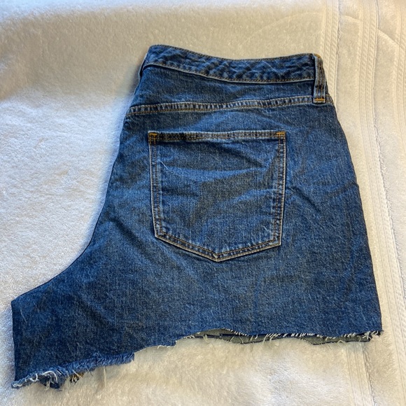 Universal Thread Denim Shorts - Picture 8 of 8